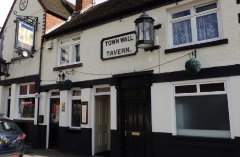 Town Wall Tavern