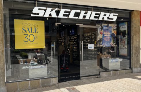 Skechers